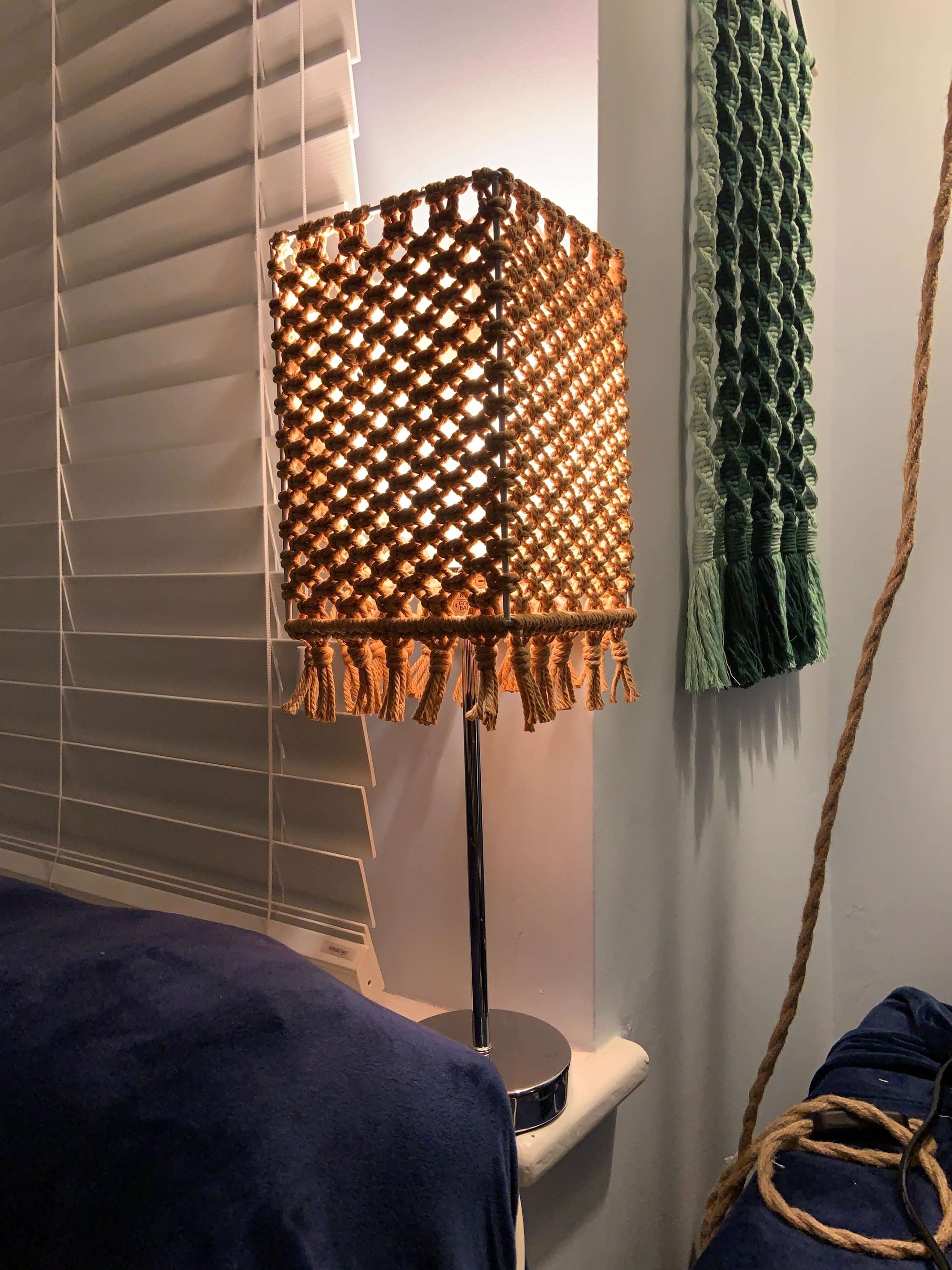 Lattice Glow – Handwoven Macramé Lamp Cover for Cozy Ambience - StylishKnots