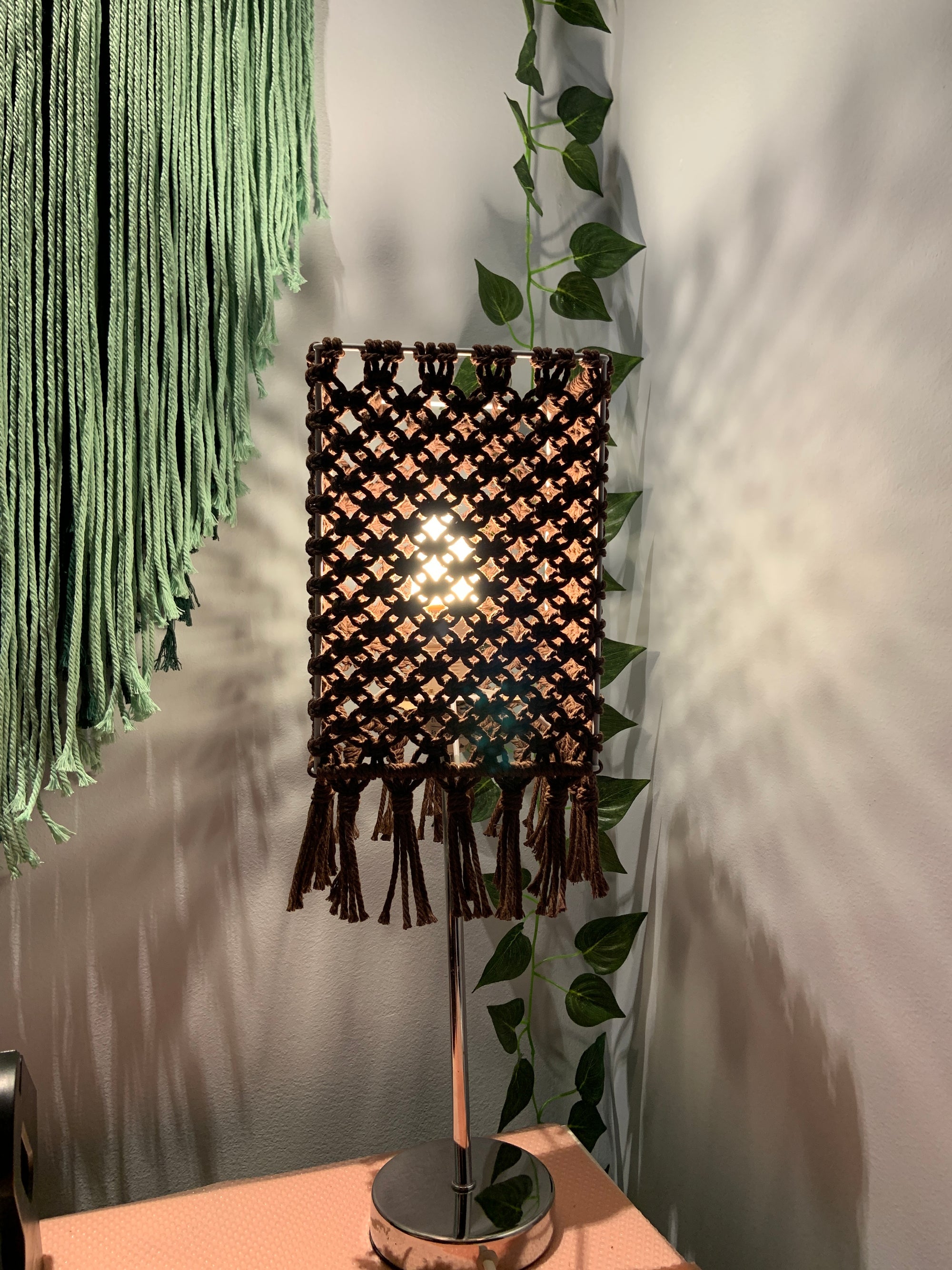 Lattice Glow – Handwoven Macrame Lamp Cover for Cozy Ambience