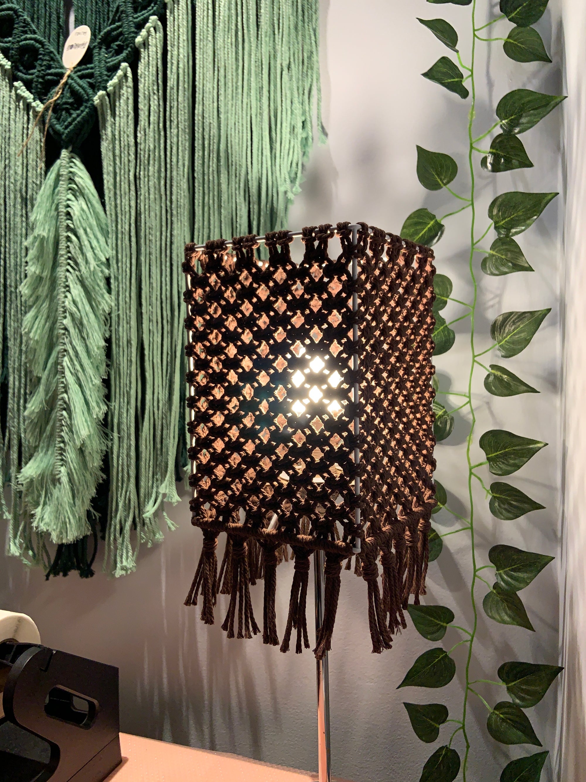 Lattice Glow – Handwoven Macrame Lamp Cover for Cozy Ambience
